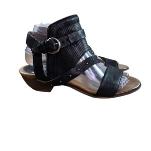 Miz Mooz Cape Black Ankle Zip Sandals Heels